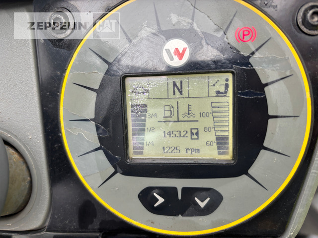 Wacker DW30 - Zglobni istovarivač: slika Wacker DW30 - Zglobni istovarivač Wacker DW30 - Zglobni istovarivač: slika Wacker DW30 - Zglobni istovarivač