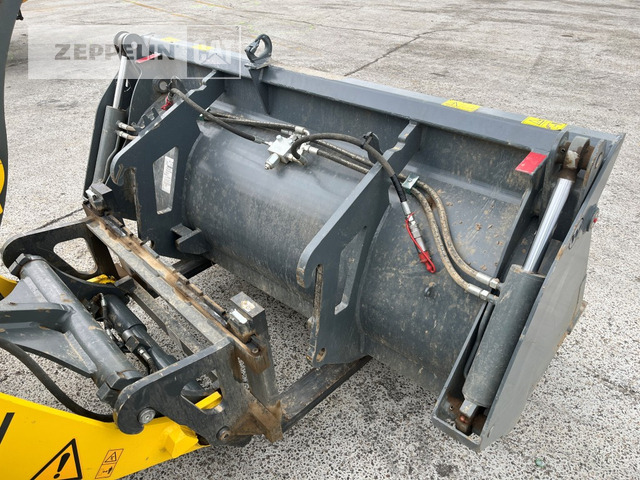 Wacker WL950 - Utovarivač na kotačima: slika Wacker WL950 - Utovarivač na kotačima Wacker WL950 - Utovarivač na kotačima: slika Wacker WL950 - Utovarivač na kotačima