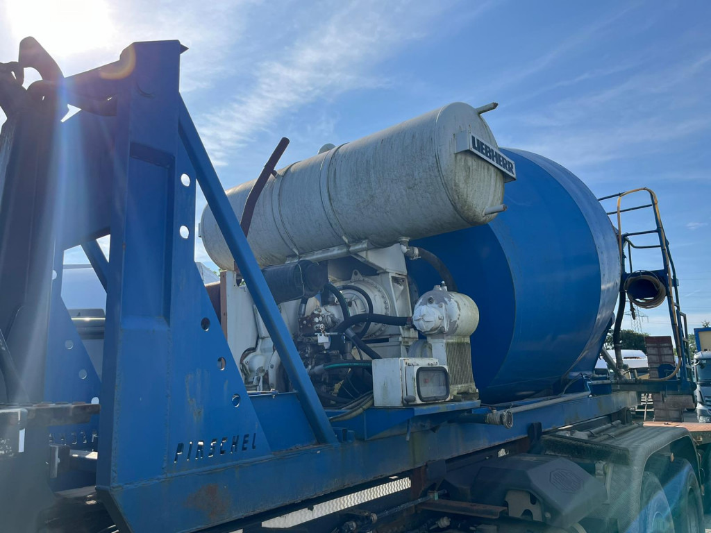 Abrollcontainer Betonmischaufbau mit sep. Motor - Kamion s kukastom dizalicom: slika Abrollcontainer Betonmischaufbau mit sep. Motor - Kamion s kukastom dizalicom Abrollcontainer Betonmischaufbau mit sep. Motor - Kamion s kukastom dizalicom: slika Abrollcontainer Betonmischaufbau mit sep. Motor - Kamion s kukastom dizalicom