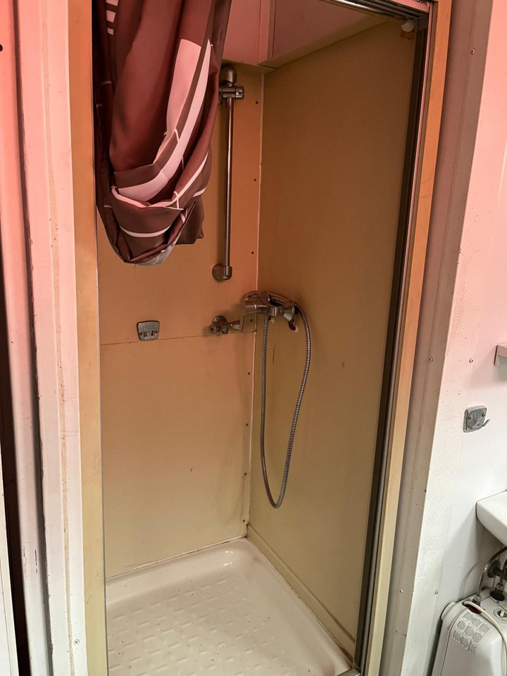 Abrollcontainer Containeranlage für Asbestsanierung - Kamion s kukastom dizalicom: slika Abrollcontainer Containeranlage für Asbestsanierung - Kamion s kukastom dizalicom Abrollcontainer Containeranlage für Asbestsanierung - Kamion s kukastom dizalicom: slika Abrollcontainer Containeranlage für Asbestsanierung - Kamion s kukastom dizalicom