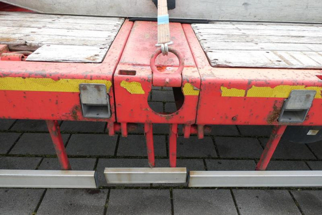 KAESSBOHRER LB4E EX-1 KK LOWBED Tiefladerauflieger AUSZIEHBAR-2x Lenkachsen - Poluprikolica s niskim utovarivačem: slika KAESSBOHRER LB4E EX-1 KK LOWBED Tiefladerauflieger AUSZIEHBAR-2x Lenkachsen - Poluprikolica s niskim utovarivačem KAESSBOHRER LB4E EX-1 KK LOWBED Tiefladerauflieger AUSZIEHBAR-2x Lenkachsen - Poluprikolica s niskim utovarivačem: slika KAESSBOHRER LB4E EX-1 KK LOWBED Tiefladerauflieger AUSZIEHBAR-2x Lenkachsen - Poluprikolica s niskim utovarivačem