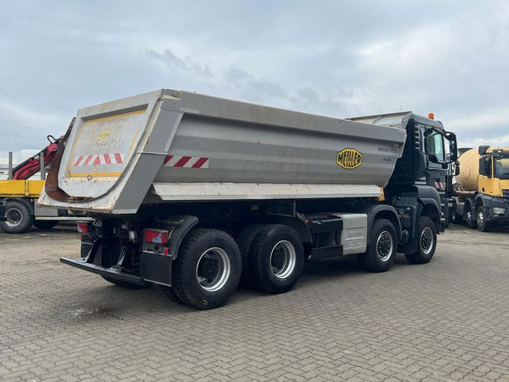MAN TG-S 35.460 8x6 4 Achs Muldenkipper Meiller 18m³ - Utovarivač s proklizavajućim upravljanjem: slika MAN TG-S 35.460 8x6 4 Achs Muldenkipper Meiller 18m³ - Utovarivač s proklizavajućim upravljanjem MAN TG-S 35.460 8x6 4 Achs Muldenkipper Meiller 18m³ - Utovarivač s proklizavajućim upravljanjem: slika MAN TG-S 35.460 8x6 4 Achs Muldenkipper Meiller 18m³ - Utovarivač s proklizavajućim upravljanjem