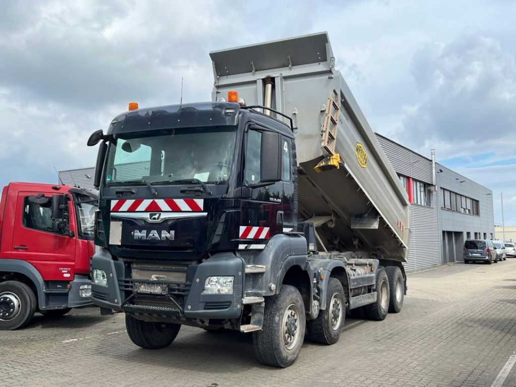 MAN TG-S 35.460 8x6 4 Achs Muldenkipper Meiller 18m³ - Utovarivač s proklizavajućim upravljanjem: slika MAN TG-S 35.460 8x6 4 Achs Muldenkipper Meiller 18m³ - Utovarivač s proklizavajućim upravljanjem MAN TG-S 35.460 8x6 4 Achs Muldenkipper Meiller 18m³ - Utovarivač s proklizavajućim upravljanjem: slika MAN TG-S 35.460 8x6 4 Achs Muldenkipper Meiller 18m³ - Utovarivač s proklizavajućim upravljanjem