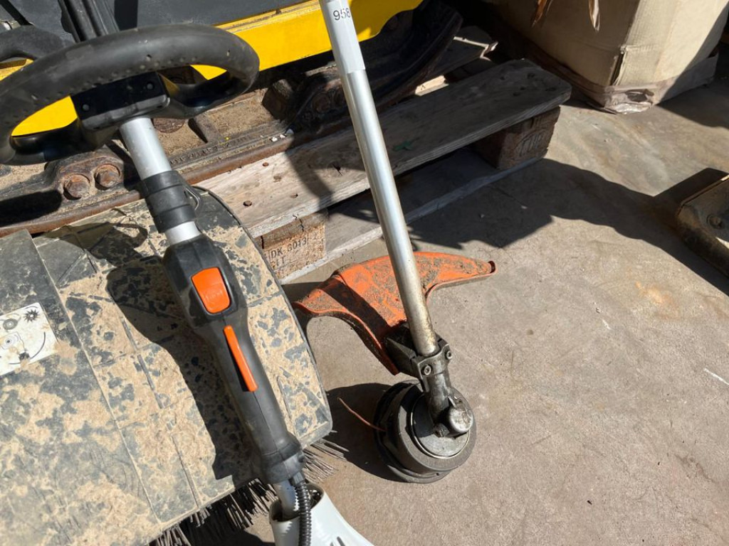 Stihl Stihl Kombimotor Kleinteile KM 131/R - Oprema za vrt: slika Stihl Stihl Kombimotor Kleinteile KM 131/R - Oprema za vrt Stihl Stihl Kombimotor Kleinteile KM 131/R - Oprema za vrt: slika Stihl Stihl Kombimotor Kleinteile KM 131/R - Oprema za vrt