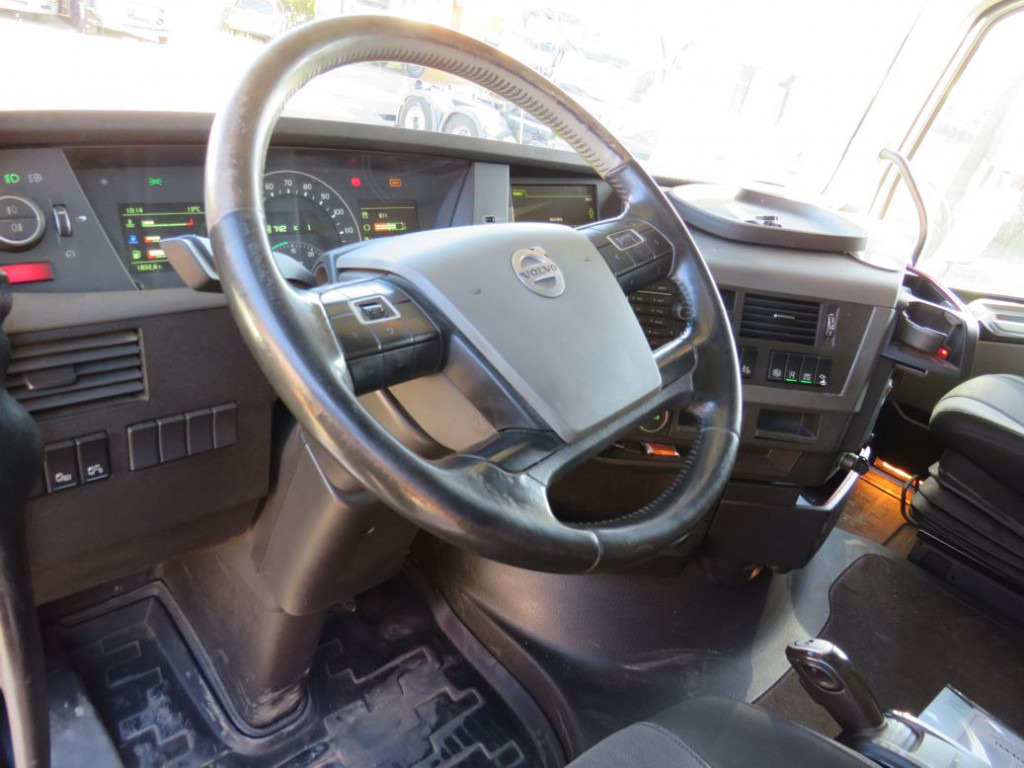 VOLVO (S) Truck FH 460 Abrollkipper Meiller 20.70, Funk - Kamion s kukastom dizalicom: slika VOLVO (S) Truck FH 460 Abrollkipper Meiller 20.70, Funk - Kamion s kukastom dizalicom VOLVO (S) Truck FH 460 Abrollkipper Meiller 20.70, Funk - Kamion s kukastom dizalicom: slika VOLVO (S) Truck FH 460 Abrollkipper Meiller 20.70, Funk - Kamion s kukastom dizalicom