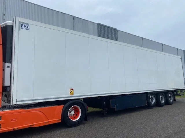 Poluprikolica hladnjača Krone koelvries met Thermo KIng SLXe spectrum " 2 temp" en moglijk 2 e vloer: slika Poluprikolica hladnjača Krone koelvries met Thermo KIng SLXe spectrum " 2 temp" en moglijk 2 e vloer