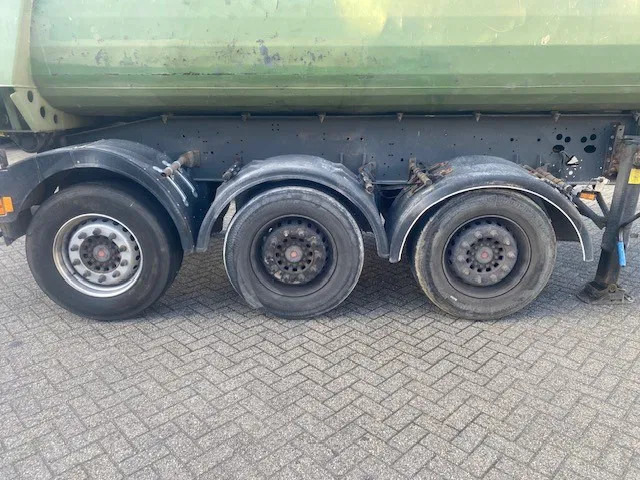 Schmitz Cargobull kipper 3 asser SKI 24 7.2 staal -staal - Kiper poluprikolica: slika Schmitz Cargobull kipper 3 asser SKI 24 7.2 staal -staal - Kiper poluprikolica Schmitz Cargobull kipper 3 asser SKI 24 7.2 staal -staal - Kiper poluprikolica: slika Schmitz Cargobull kipper 3 asser SKI 24 7.2 staal -staal - Kiper poluprikolica