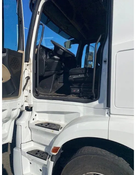 Mercedes-Benz Actros 1840 stream space cabine met spoilers fenders en zonneklep, apk gekeurd. - Tegljač: slika Mercedes-Benz Actros 1840 stream space cabine met spoilers fenders en zonneklep, apk gekeurd. - Tegljač Mercedes-Benz Actros 1840 stream space cabine met spoilers fenders en zonneklep, apk gekeurd. - Tegljač: slika Mercedes-Benz Actros 1840 stream space cabine met spoilers fenders en zonneklep, apk gekeurd. - Tegljač