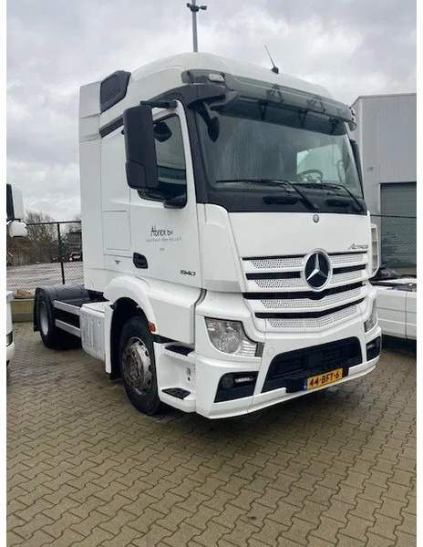 Mercedes-Benz Actros 1840 stream space cabine met spoilers fenders en zonneklep, apk gekeurd. - Tegljač: slika Mercedes-Benz Actros 1840 stream space cabine met spoilers fenders en zonneklep, apk gekeurd. - Tegljač Mercedes-Benz Actros 1840 stream space cabine met spoilers fenders en zonneklep, apk gekeurd. - Tegljač: slika Mercedes-Benz Actros 1840 stream space cabine met spoilers fenders en zonneklep, apk gekeurd. - Tegljač