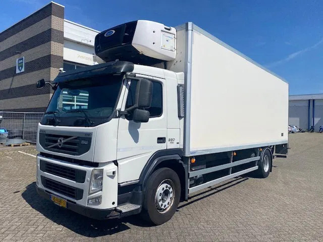 Volvo FM 330 2 temp koelvriesbak , 760 lang, 2 comp, carrier koeler, D"hollandia klep - Kamion hladnjača: slika Volvo FM 330 2 temp koelvriesbak , 760 lang, 2 comp, carrier koeler, D"hollandia klep - Kamion hladnjača Volvo FM 330 2 temp koelvriesbak , 760 lang, 2 comp, carrier koeler, D"hollandia klep - Kamion hladnjača: slika Volvo FM 330 2 temp koelvriesbak , 760 lang, 2 comp, carrier koeler, D"hollandia klep - Kamion hladnjača