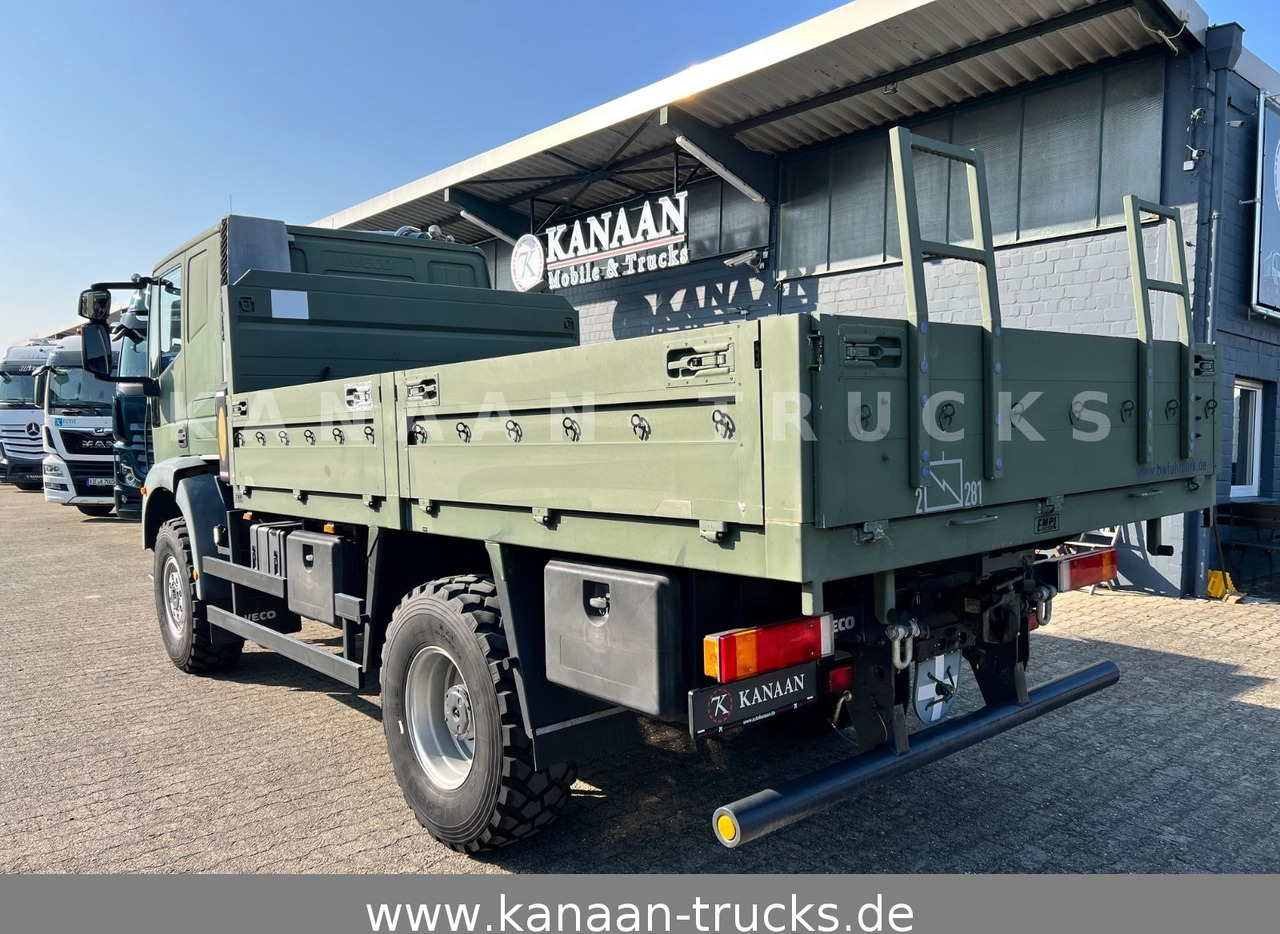 Iveco ML100E22WM-BW 4x4 Miltär Camper Exped 8.670Km - Kamion s otvorenim sandukom: slika Iveco ML100E22WM-BW 4x4 Miltär Camper Exped 8.670Km - Kamion s otvorenim sandukom Iveco ML100E22WM-BW 4x4 Miltär Camper Exped 8.670Km - Kamion s otvorenim sandukom: slika Iveco ML100E22WM-BW 4x4 Miltär Camper Exped 8.670Km - Kamion s otvorenim sandukom