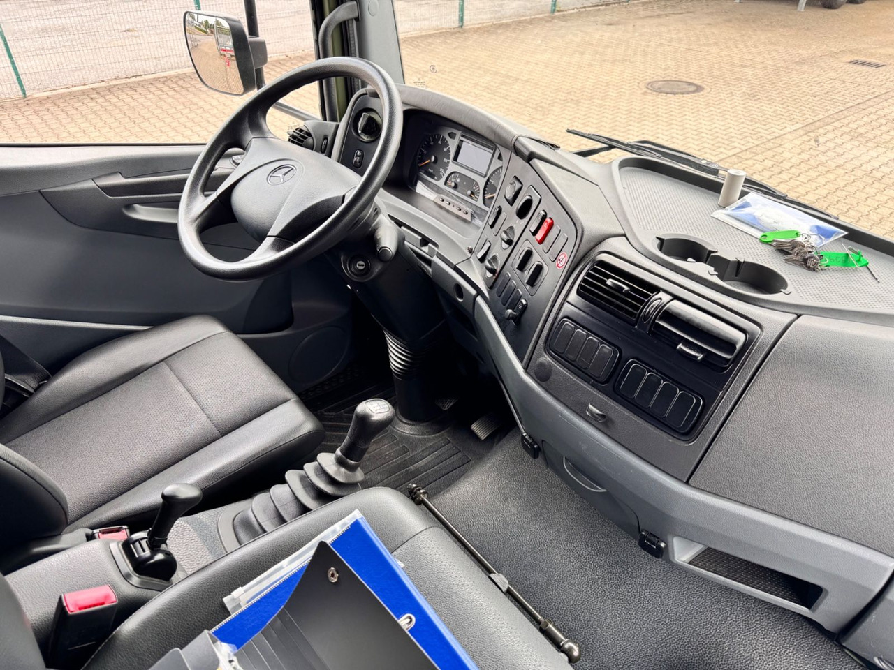 Zakup  Mercedes-Benz 1018 Atego 4x4 Allrad Miltär Camper Mercedes-Benz 1018 Atego 4x4 Allrad Miltär Camper: slika Zakup  Mercedes-Benz 1018 Atego 4x4 Allrad Miltär Camper Mercedes-Benz 1018 Atego 4x4 Allrad Miltär Camper
