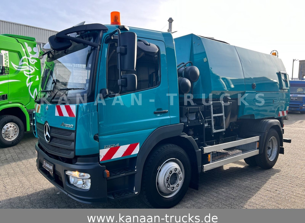 Mercedes-Benz 1324 Atego Johnston VT652 120TKM Euro6b - Cestovna čistilica: slika Mercedes-Benz 1324 Atego Johnston VT652 120TKM Euro6b - Cestovna čistilica Mercedes-Benz 1324 Atego Johnston VT652 120TKM Euro6b - Cestovna čistilica: slika Mercedes-Benz 1324 Atego Johnston VT652 120TKM Euro6b - Cestovna čistilica