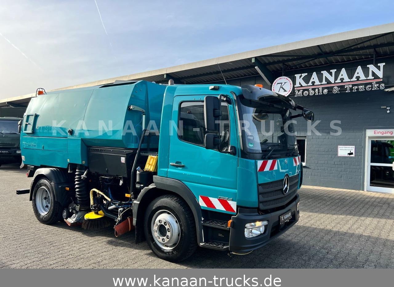 Mercedes-Benz 1324 Atego Johnston VT652 120TKM Euro6b - Cestovna čistilica: slika Mercedes-Benz 1324 Atego Johnston VT652 120TKM Euro6b - Cestovna čistilica Mercedes-Benz 1324 Atego Johnston VT652 120TKM Euro6b - Cestovna čistilica: slika Mercedes-Benz 1324 Atego Johnston VT652 120TKM Euro6b - Cestovna čistilica