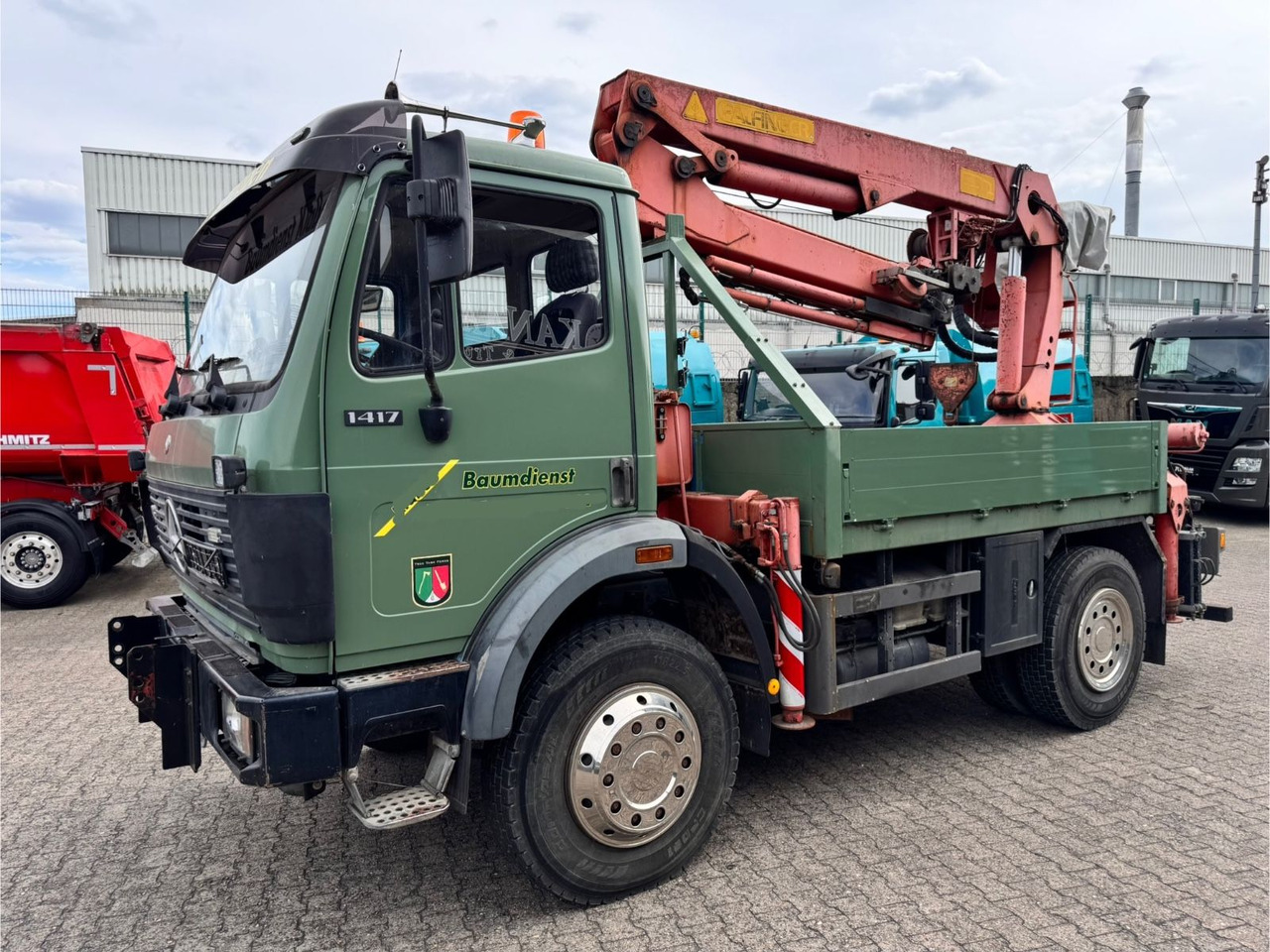 Mercedes-Benz 1417 AK Allrad Palfinger Montagekran 17,7m 64TKM - Kamion s kranom: slika Mercedes-Benz 1417 AK Allrad Palfinger Montagekran 17,7m 64TKM - Kamion s kranom Mercedes-Benz 1417 AK Allrad Palfinger Montagekran 17,7m 64TKM - Kamion s kranom: slika Mercedes-Benz 1417 AK Allrad Palfinger Montagekran 17,7m 64TKM - Kamion s kranom