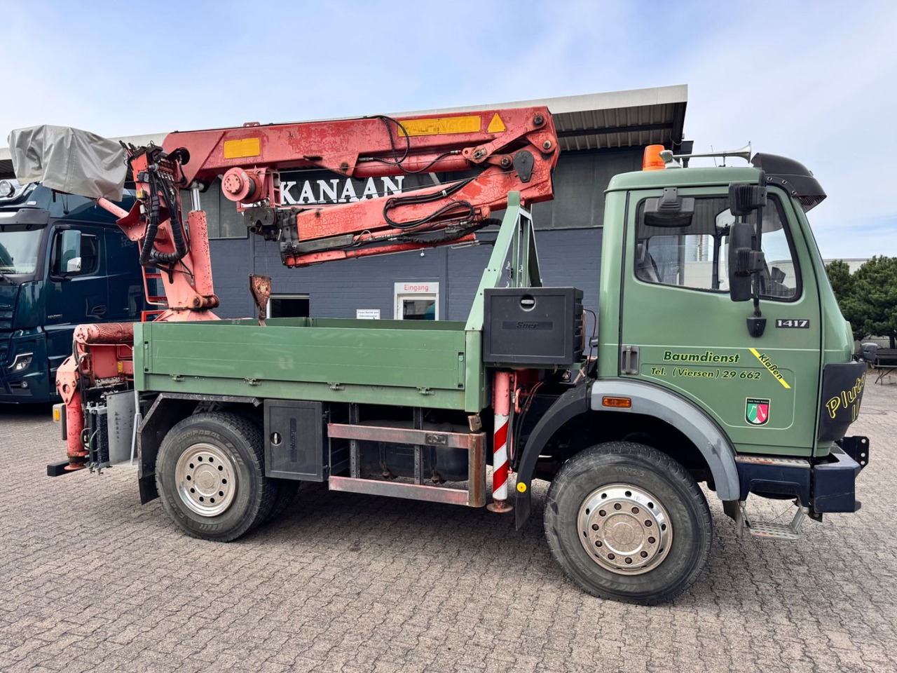 Mercedes-Benz 1417 AK Allrad Palfinger Montagekran 17,7m 64TKM - Kamion s kranom: slika Mercedes-Benz 1417 AK Allrad Palfinger Montagekran 17,7m 64TKM - Kamion s kranom Mercedes-Benz 1417 AK Allrad Palfinger Montagekran 17,7m 64TKM - Kamion s kranom: slika Mercedes-Benz 1417 AK Allrad Palfinger Montagekran 17,7m 64TKM - Kamion s kranom