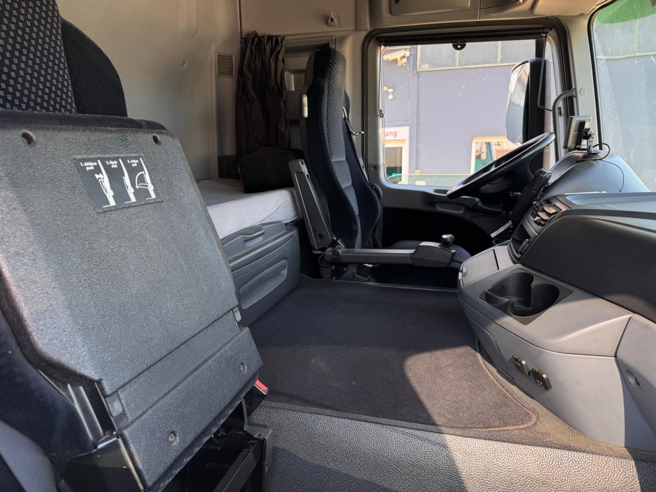 Zakup  Mercedes-Benz 1844 Actros MP3 3-SeitenKipper Getreide Pritsche Mercedes-Benz 1844 Actros MP3 3-SeitenKipper Getreide Pritsche: slika Zakup  Mercedes-Benz 1844 Actros MP3 3-SeitenKipper Getreide Pritsche Mercedes-Benz 1844 Actros MP3 3-SeitenKipper Getreide Pritsche