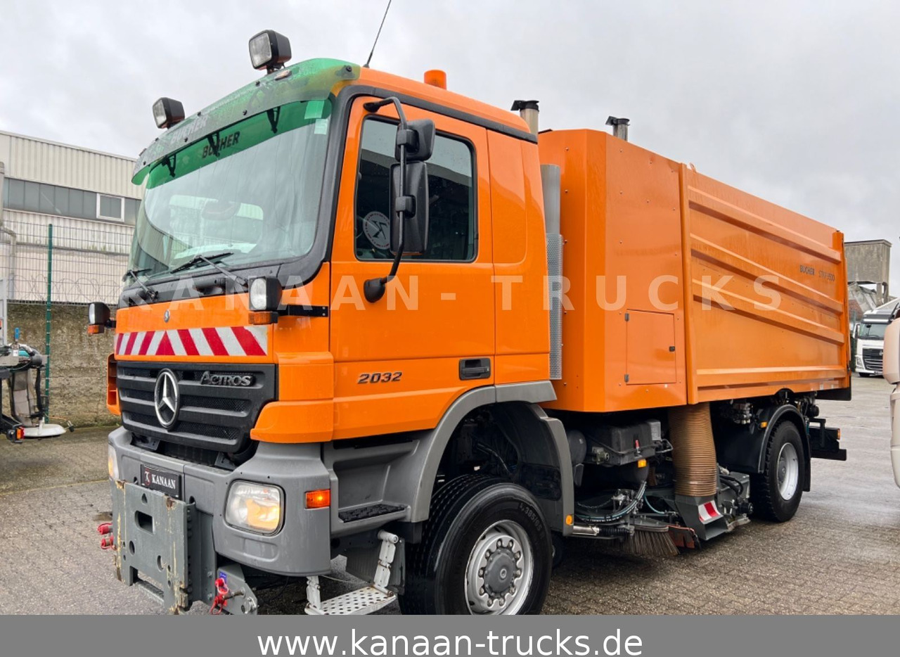 Mercedes-Benz 2032 Actros 4x4 Bucher STKF 9500 AIRPORT KLIMA - Cestovna čistilica: slika Mercedes-Benz 2032 Actros 4x4 Bucher STKF 9500 AIRPORT KLIMA - Cestovna čistilica Mercedes-Benz 2032 Actros 4x4 Bucher STKF 9500 AIRPORT KLIMA - Cestovna čistilica: slika Mercedes-Benz 2032 Actros 4x4 Bucher STKF 9500 AIRPORT KLIMA - Cestovna čistilica