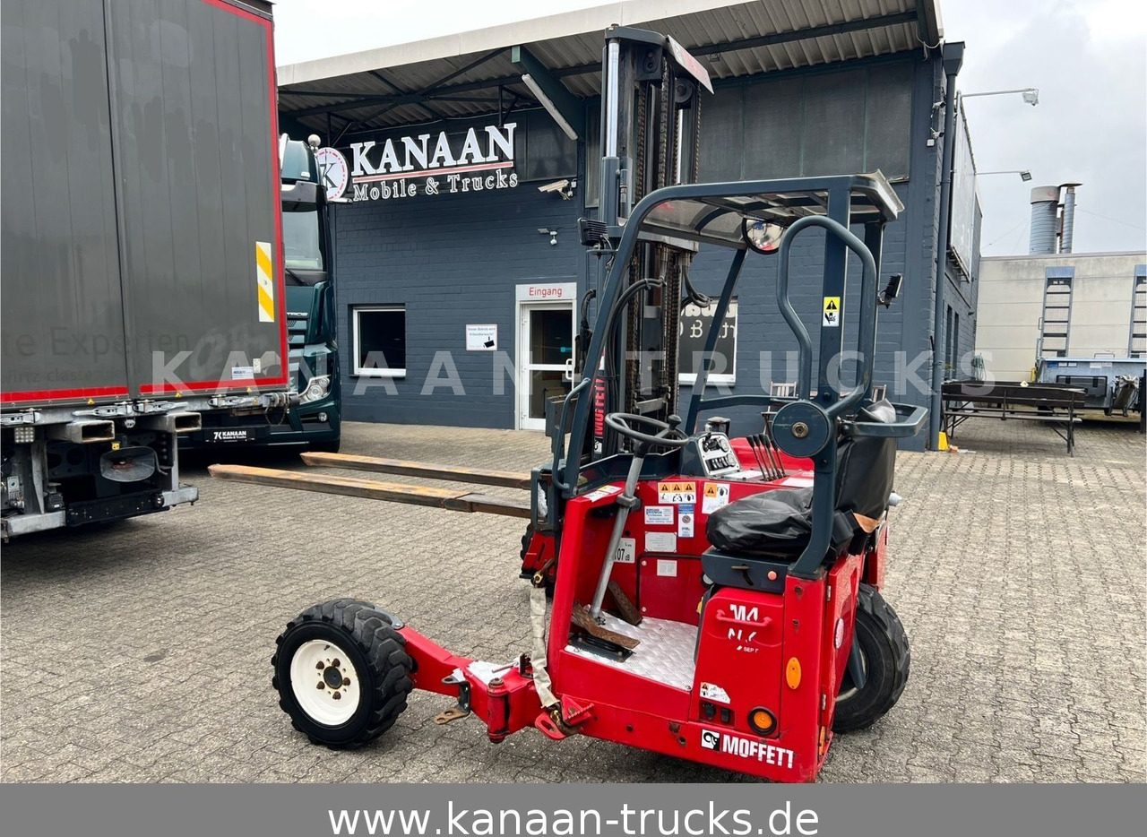Kamion s kranom Mercedes-Benz 2548 Actros 6x2 Pritsche Moffet Mitnahme stapler: slika Kamion s kranom Mercedes-Benz 2548 Actros 6x2 Pritsche Moffet Mitnahme stapler