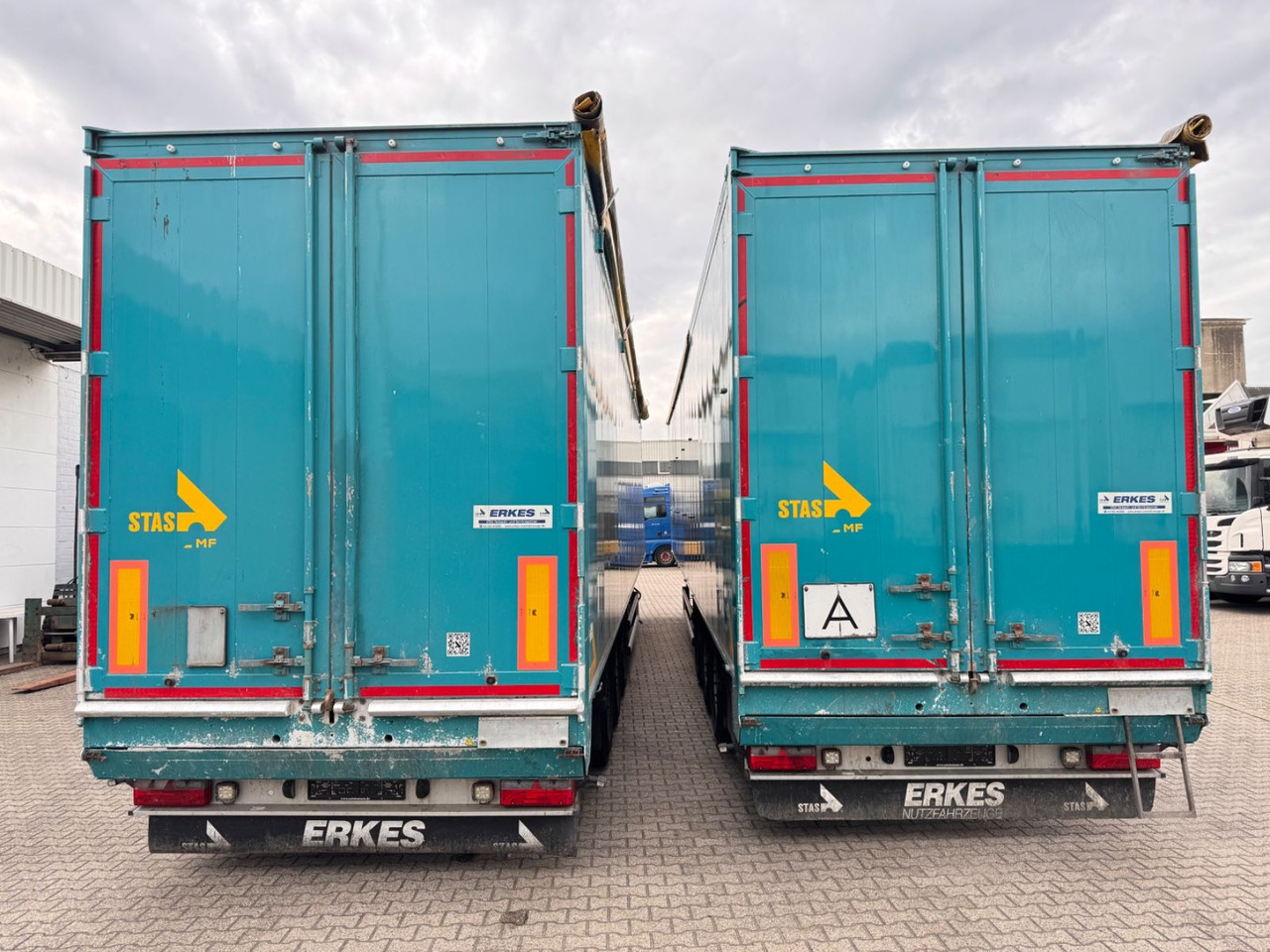 Poluprikolica s pokretnim podom Stas S 300 ZX Walkingfloor Schubboden 2 x Vorhanden: slika Poluprikolica s pokretnim podom Stas S 300 ZX Walkingfloor Schubboden 2 x Vorhanden Poluprikolica s pokretnim podom Stas S 300 ZX Walkingfloor Schubboden 2 x Vorhanden: slika Poluprikolica s pokretnim podom Stas S 300 ZX Walkingfloor Schubboden 2 x Vorhanden