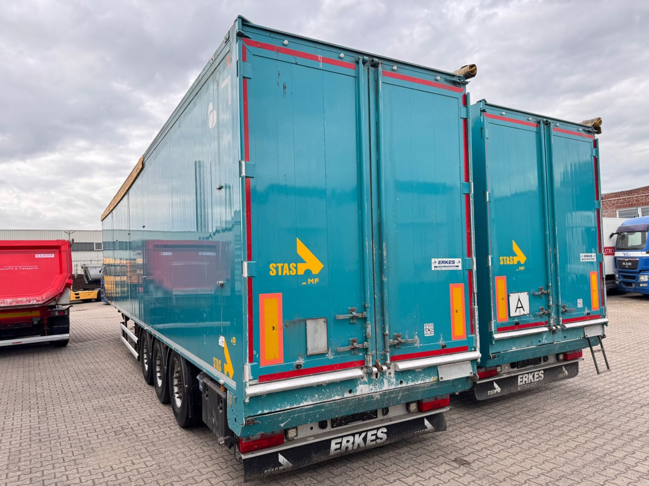 Poluprikolica s pokretnim podom Stas S 300 ZX Walkingfloor Schubboden 2 x Vorhanden: slika Poluprikolica s pokretnim podom Stas S 300 ZX Walkingfloor Schubboden 2 x Vorhanden Poluprikolica s pokretnim podom Stas S 300 ZX Walkingfloor Schubboden 2 x Vorhanden: slika Poluprikolica s pokretnim podom Stas S 300 ZX Walkingfloor Schubboden 2 x Vorhanden