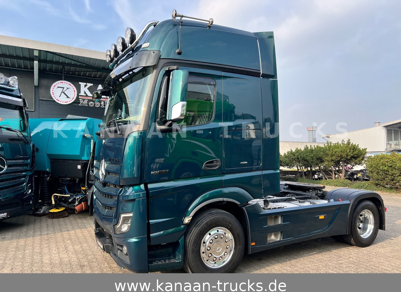 Mercedes-Benz 1858 LS Actros 5 GigaSpace leder Xenon 1860 1863 - Tegljač: slika Mercedes-Benz 1858 LS Actros 5 GigaSpace leder Xenon 1860 1863 - Tegljač Mercedes-Benz 1858 LS Actros 5 GigaSpace leder Xenon 1860 1863 - Tegljač: slika Mercedes-Benz 1858 LS Actros 5 GigaSpace leder Xenon 1860 1863 - Tegljač
