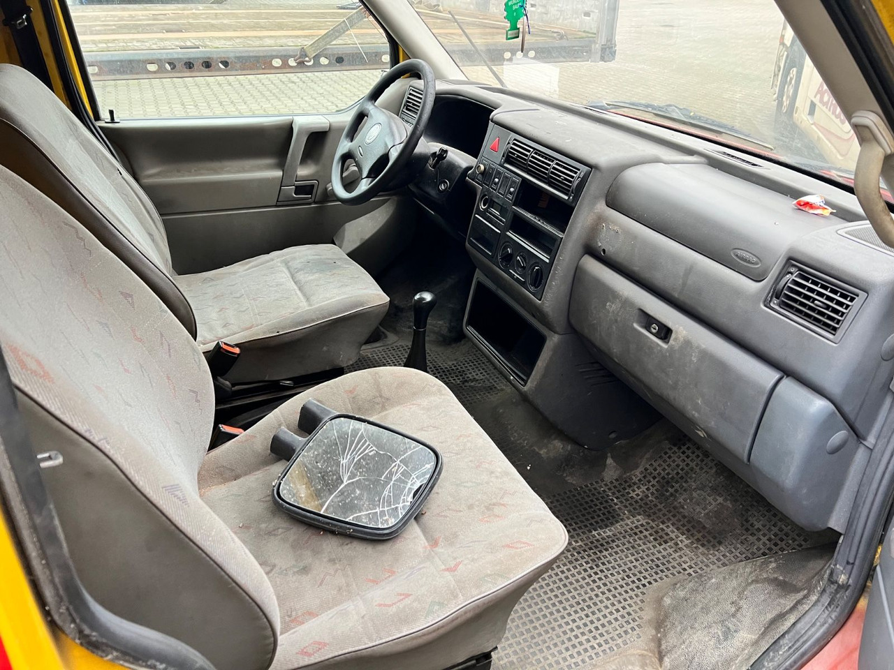 Volkswagen T4 2.5 TDi Kasten - Mali kombi: slika Volkswagen T4 2.5 TDi Kasten - Mali kombi Volkswagen T4 2.5 TDi Kasten - Mali kombi: slika Volkswagen T4 2.5 TDi Kasten - Mali kombi