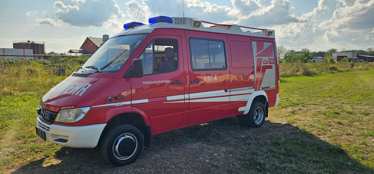 Mercedes-Benz Allrad Sprinter 416 Feuerwehr 4x4 VAN - Dostavno vozilo: slika Mercedes-Benz Allrad Sprinter 416 Feuerwehr 4x4 VAN - Dostavno vozilo Mercedes-Benz Allrad Sprinter 416 Feuerwehr 4x4 VAN - Dostavno vozilo: slika Mercedes-Benz Allrad Sprinter 416 Feuerwehr 4x4 VAN - Dostavno vozilo