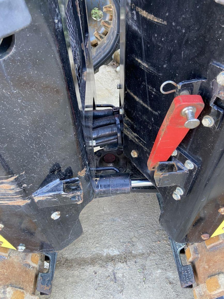 Ammann Rammax 1575 (1324) - Kompaktor: slika Ammann Rammax 1575 (1324) - Kompaktor Ammann Rammax 1575 (1324) - Kompaktor: slika Ammann Rammax 1575 (1324) - Kompaktor