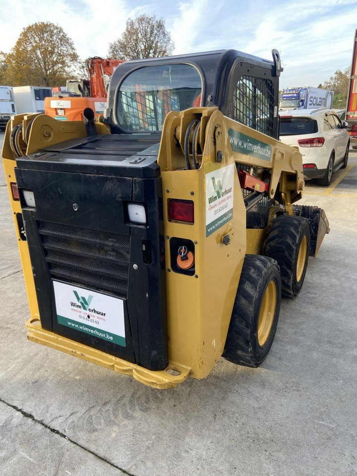 CAT 226 D3 (5867) - Mini utovarivač: slika CAT 226 D3 (5867) - Mini utovarivač CAT 226 D3 (5867) - Mini utovarivač: slika CAT 226 D3 (5867) - Mini utovarivač