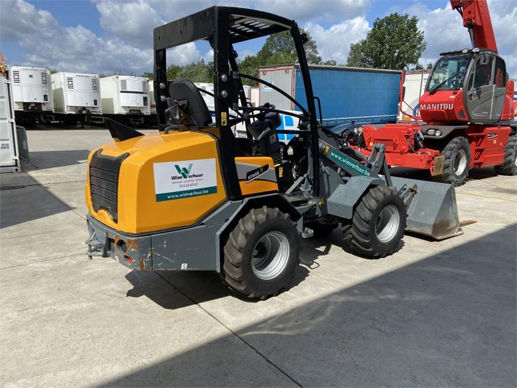 GiANT G2700 Xtra HD (6436) - Zglobni utovarivač: slika GiANT G2700 Xtra HD (6436) - Zglobni utovarivač GiANT G2700 Xtra HD (6436) - Zglobni utovarivač: slika GiANT G2700 Xtra HD (6436) - Zglobni utovarivač