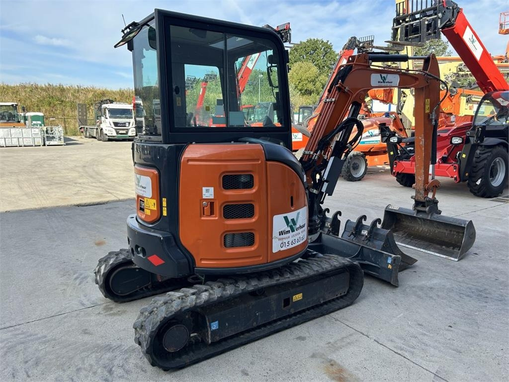 Hitachi ZX33U-6 (7740) - Mini bager: slika Hitachi ZX33U-6 (7740) - Mini bager Hitachi ZX33U-6 (7740) - Mini bager: slika Hitachi ZX33U-6 (7740) - Mini bager