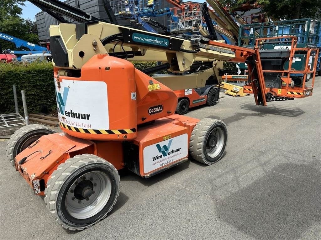 JLG E450AJ (2005) - Zglobni krak: slika JLG E450AJ (2005) - Zglobni krak JLG E450AJ (2005) - Zglobni krak: slika JLG E450AJ (2005) - Zglobni krak
