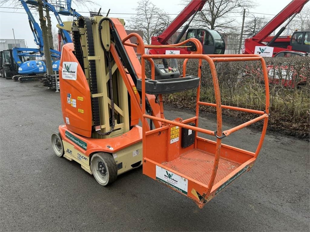 JLG Toucan 10E (7356) - Platforma za podizanje stupa u okomitom položaju: slika JLG Toucan 10E (7356) - Platforma za podizanje stupa u okomitom položaju JLG Toucan 10E (7356) - Platforma za podizanje stupa u okomitom položaju: slika JLG Toucan 10E (7356) - Platforma za podizanje stupa u okomitom položaju