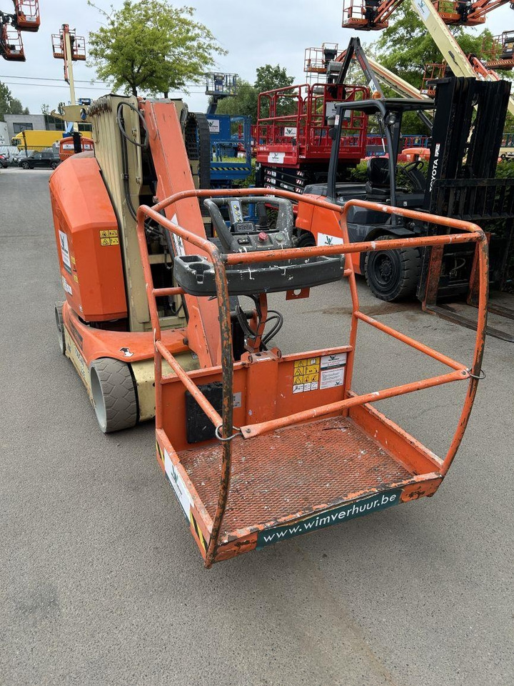 JLG Toucan 12E (1933) - Platforma za podizanje stupa u okomitom položaju: slika JLG Toucan 12E (1933) - Platforma za podizanje stupa u okomitom položaju JLG Toucan 12E (1933) - Platforma za podizanje stupa u okomitom položaju: slika JLG Toucan 12E (1933) - Platforma za podizanje stupa u okomitom položaju