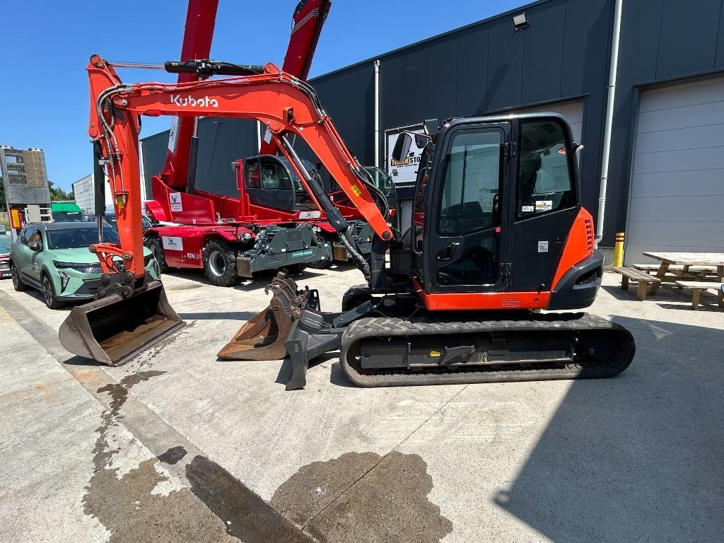 Kubota KX 080-4 - Mini bager: slika Kubota KX 080-4 - Mini bager Kubota KX 080-4 - Mini bager: slika Kubota KX 080-4 - Mini bager