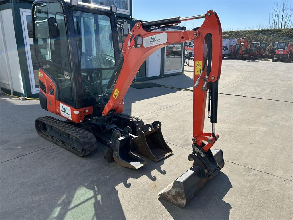 Kubota KX019-4 HI (9417) - Mini bager: slika Kubota KX019-4 HI (9417) - Mini bager Kubota KX019-4 HI (9417) - Mini bager: slika Kubota KX019-4 HI (9417) - Mini bager
