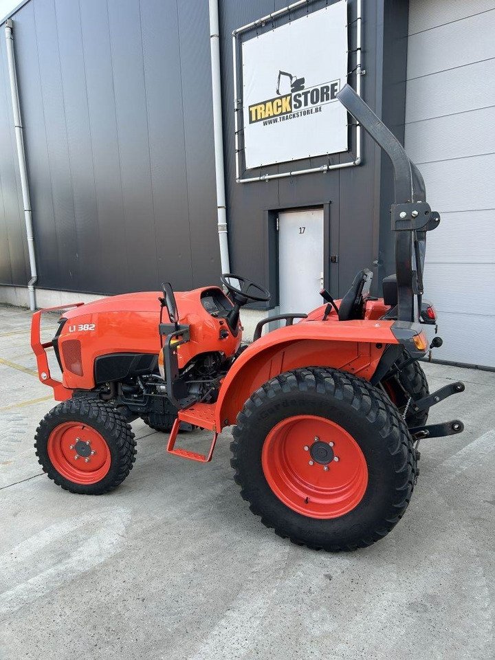 Kubota L1-382 (5278) - Općinski traktor: slika Kubota L1-382 (5278) - Općinski traktor Kubota L1-382 (5278) - Općinski traktor: slika Kubota L1-382 (5278) - Općinski traktor