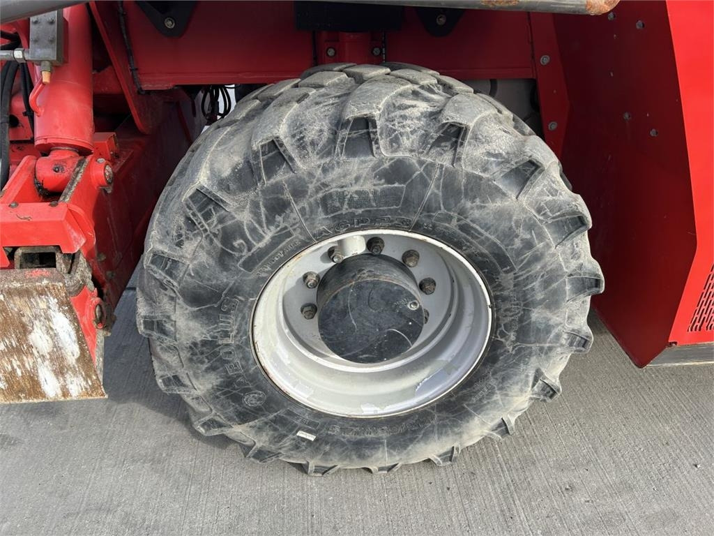 Manitou MRT2540+ Privilege ST4 (1636) - Teleskopski rukovatelj: slika Manitou MRT2540+ Privilege ST4 (1636) - Teleskopski rukovatelj Manitou MRT2540+ Privilege ST4 (1636) - Teleskopski rukovatelj: slika Manitou MRT2540+ Privilege ST4 (1636) - Teleskopski rukovatelj