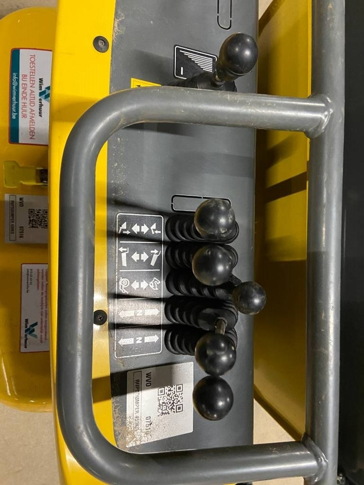 Wacker Neuson DT 08 - Mini istovarivač: slika Wacker Neuson DT 08 - Mini istovarivač Wacker Neuson DT 08 - Mini istovarivač: slika Wacker Neuson DT 08 - Mini istovarivač