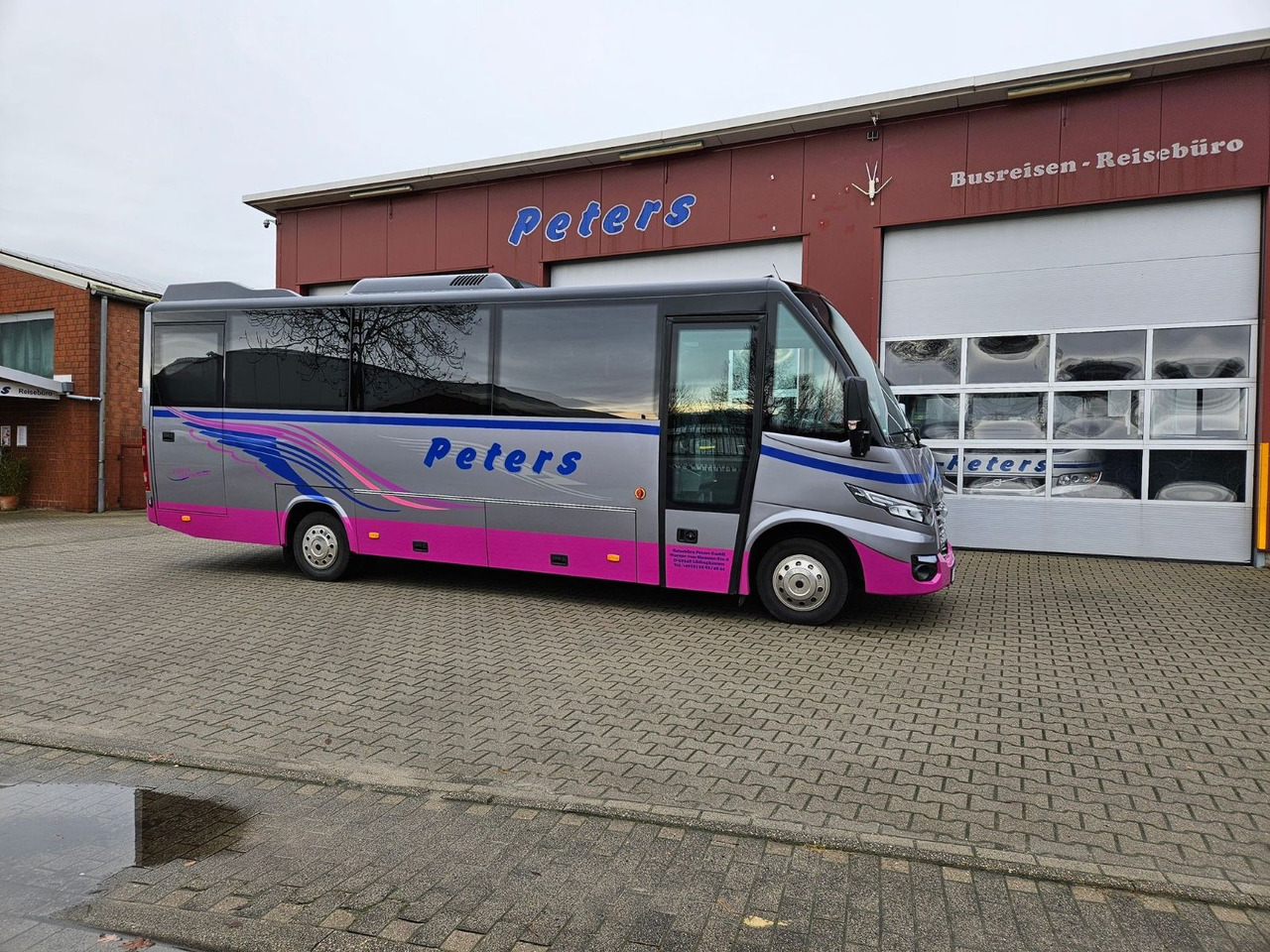 Iveco RAPIDO (Garantie 06.2027*30 Sitze) Rosero - Minibus, Putnički kombi: slika Iveco RAPIDO (Garantie 06.2027*30 Sitze) Rosero - Minibus, Putnički kombi Iveco RAPIDO (Garantie 06.2027*30 Sitze) Rosero - Minibus, Putnički kombi: slika Iveco RAPIDO (Garantie 06.2027*30 Sitze) Rosero - Minibus, Putnički kombi