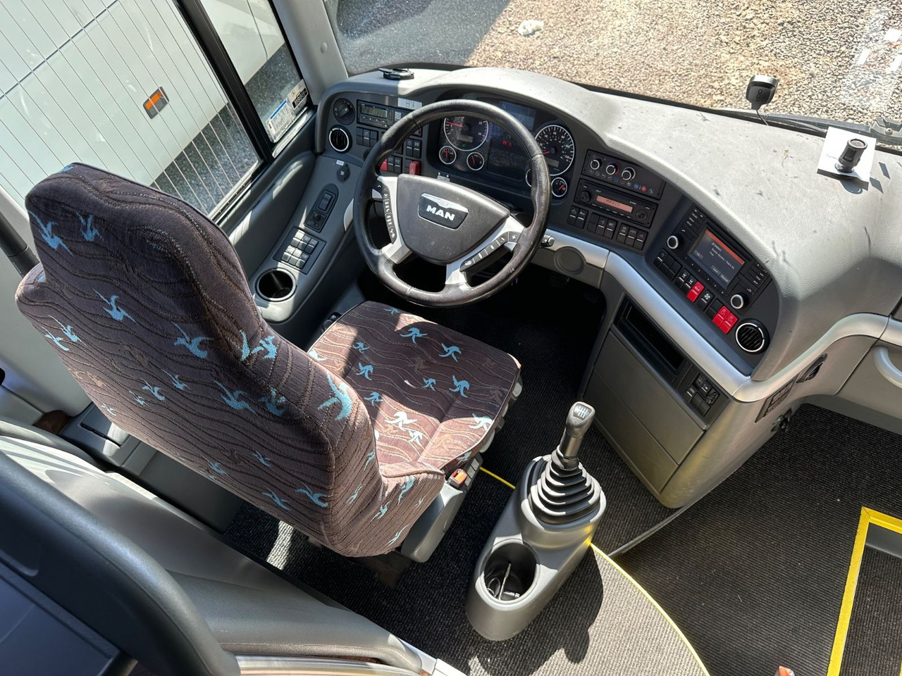 MAN R08 Lions Coach L (60 Sitze*Schalt) - Turistički autobus: slika MAN R08 Lions Coach L (60 Sitze*Schalt) - Turistički autobus MAN R08 Lions Coach L (60 Sitze*Schalt) - Turistički autobus: slika MAN R08 Lions Coach L (60 Sitze*Schalt) - Turistički autobus