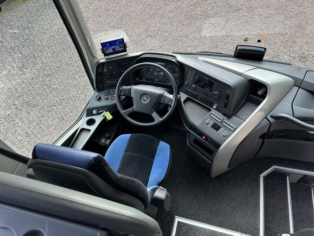 Mercedes-Benz Tourismo E 16 RHD-M/2A (wenig Km*TOP*61 Sitze) - Turistički autobus: slika Mercedes-Benz Tourismo E 16 RHD-M/2A (wenig Km*TOP*61 Sitze) - Turistički autobus Mercedes-Benz Tourismo E 16 RHD-M/2A (wenig Km*TOP*61 Sitze) - Turistički autobus: slika Mercedes-Benz Tourismo E 16 RHD-M/2A (wenig Km*TOP*61 Sitze) - Turistički autobus