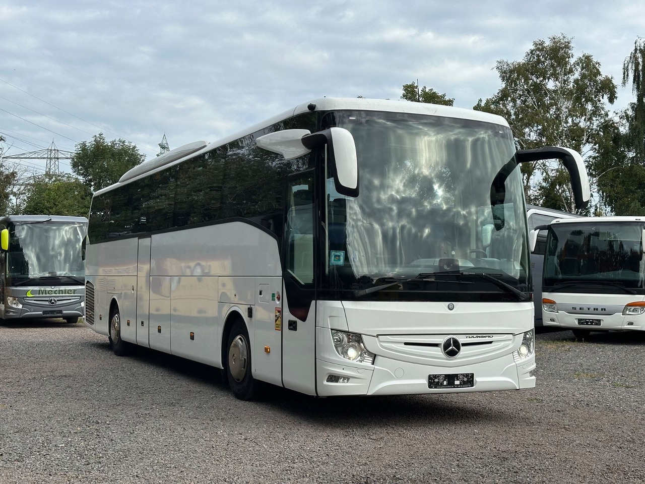 Mercedes-Benz Tourismo E 16 RHD-M/2A (wenig Km*TOP*61 Sitze) - Turistički autobus: slika Mercedes-Benz Tourismo E 16 RHD-M/2A (wenig Km*TOP*61 Sitze) - Turistički autobus Mercedes-Benz Tourismo E 16 RHD-M/2A (wenig Km*TOP*61 Sitze) - Turistički autobus: slika Mercedes-Benz Tourismo E 16 RHD-M/2A (wenig Km*TOP*61 Sitze) - Turistički autobus