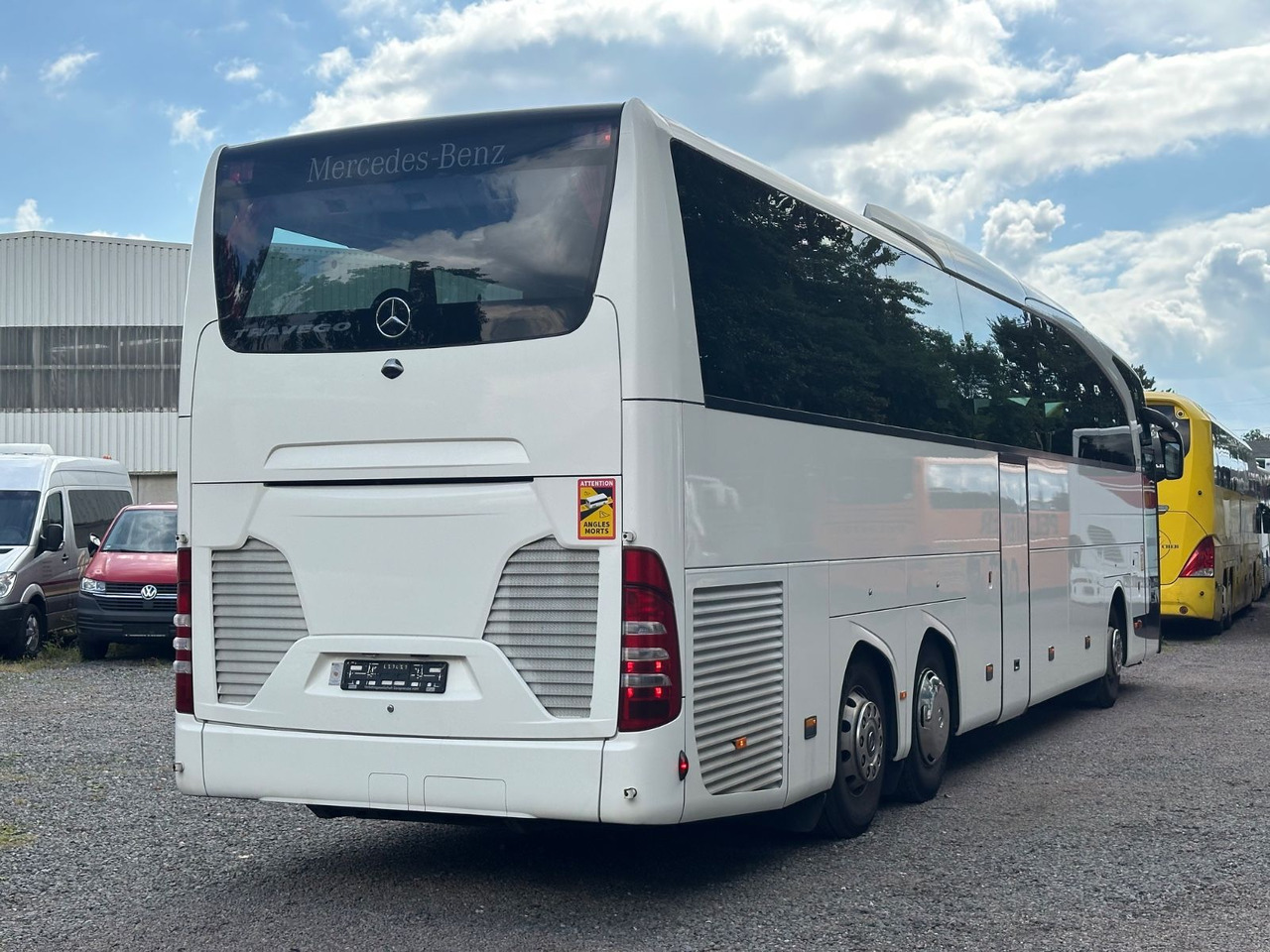 Mercedes-Benz Travego O580 16 RHD-M (LuxLine*Euro 6*TOP*DE) - Turistički autobus: slika Mercedes-Benz Travego O580 16 RHD-M (LuxLine*Euro 6*TOP*DE) - Turistički autobus Mercedes-Benz Travego O580 16 RHD-M (LuxLine*Euro 6*TOP*DE) - Turistički autobus: slika Mercedes-Benz Travego O580 16 RHD-M (LuxLine*Euro 6*TOP*DE) - Turistički autobus
