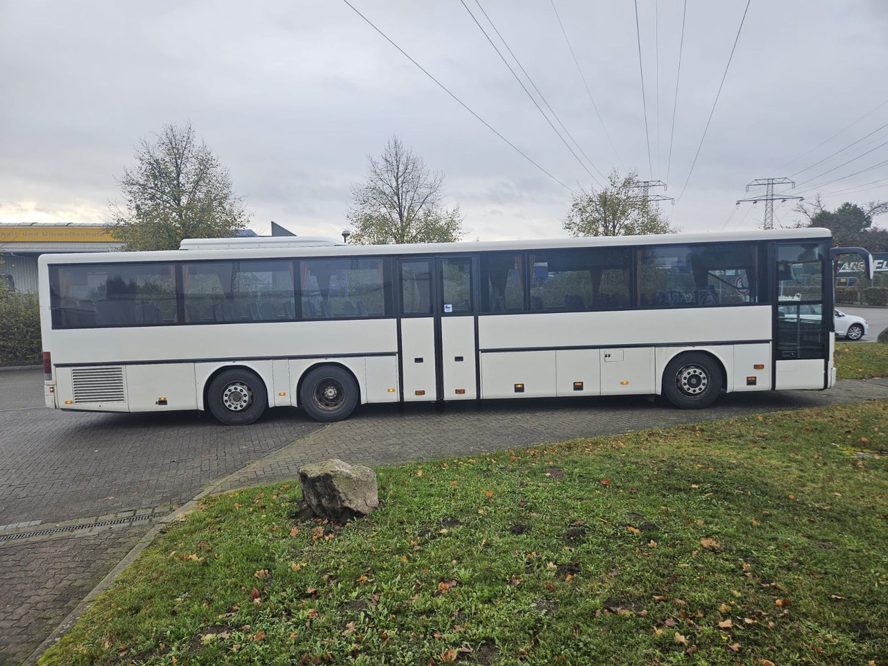 Prigradski autobus Setra S 317 UL (66 Sitze*Schalt*TOP): slika Prigradski autobus Setra S 317 UL (66 Sitze*Schalt*TOP)