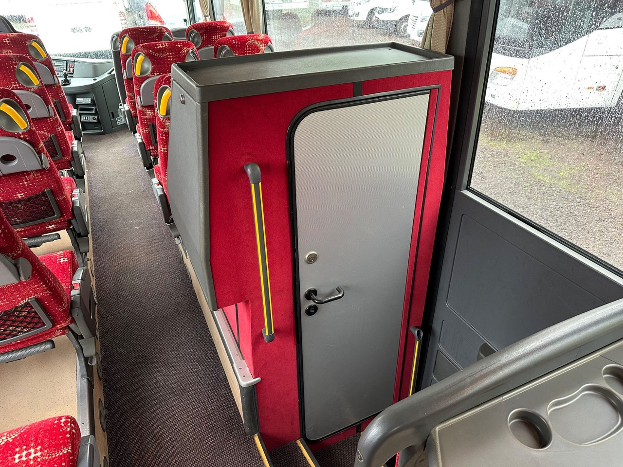 Prigradski autobus Setra S 412 UL-GT (Klima*DE): slika Prigradski autobus Setra S 412 UL-GT (Klima*DE)