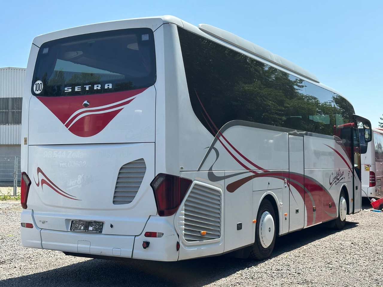 Setra S 511 HD (Küche*WC*DE-Bus*38 Sitze) - Turistički autobus: slika Setra S 511 HD (Küche*WC*DE-Bus*38 Sitze) - Turistički autobus Setra S 511 HD (Küche*WC*DE-Bus*38 Sitze) - Turistički autobus: slika Setra S 511 HD (Küche*WC*DE-Bus*38 Sitze) - Turistički autobus