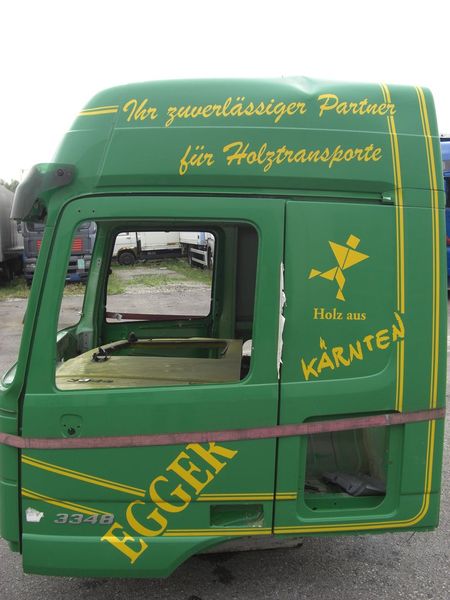 MERCEDES BENZ Actros MP2 Rohbau/Beschaedigt - Kabina: slika MERCEDES BENZ Actros MP2 Rohbau/Beschaedigt - Kabina MERCEDES BENZ Actros MP2 Rohbau/Beschaedigt - Kabina: slika MERCEDES BENZ Actros MP2 Rohbau/Beschaedigt - Kabina